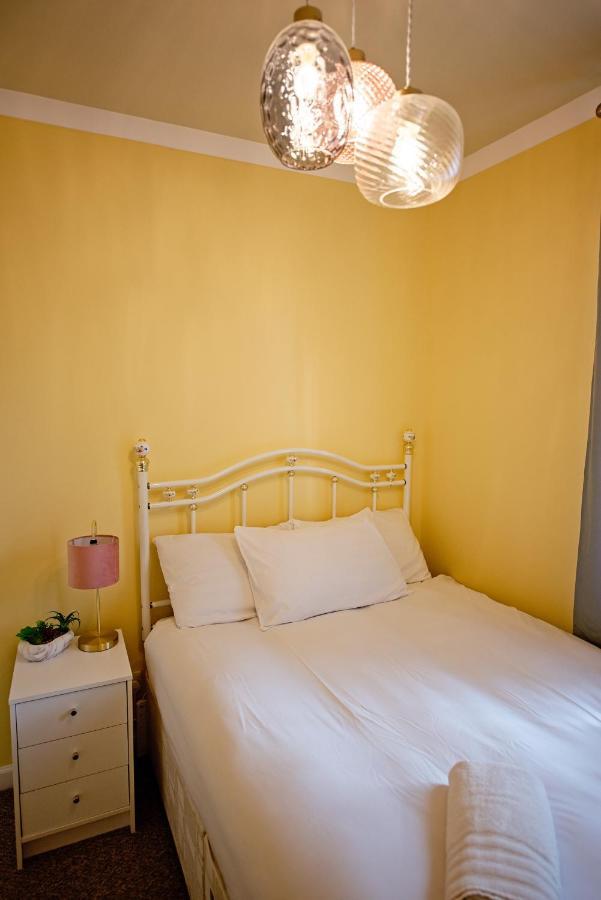 Cosy One Bedroom Flat In City Center Edinburgh Exterior photo