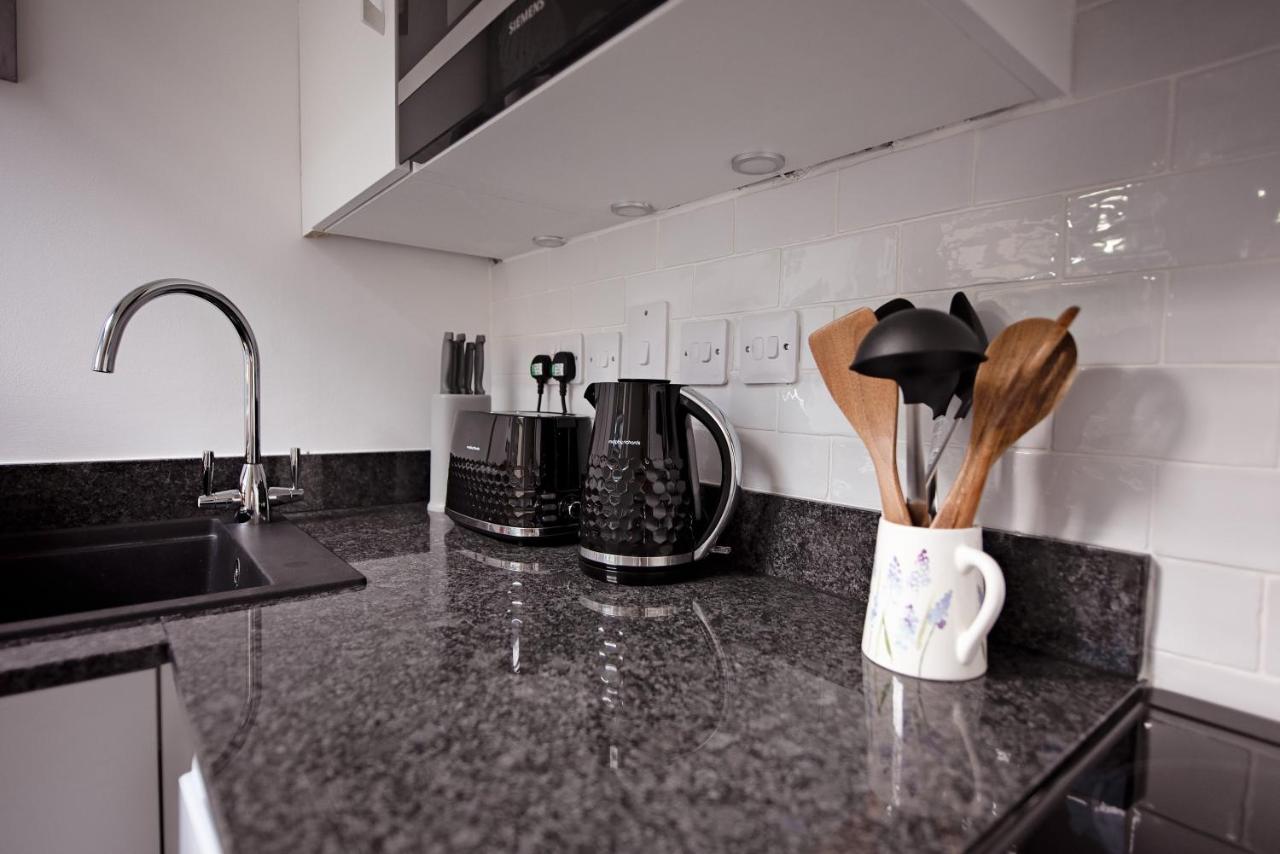 Cosy One Bedroom Flat In City Center Edinburgh Exterior photo